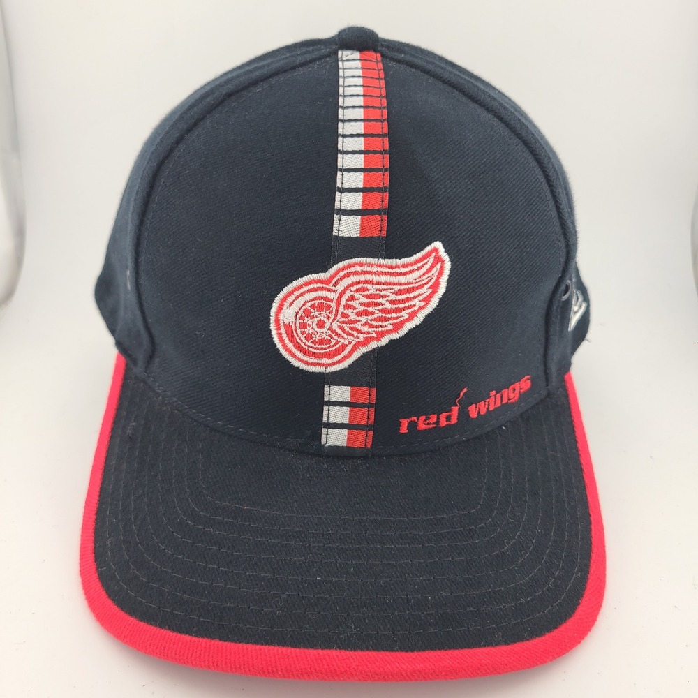 Logo Athletic Detroit Red Wings NHL Ice Hockey Hat Mens Black Red Strapback Cap